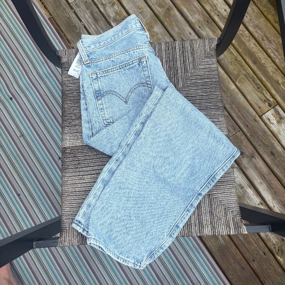 Levi Straight Cut - Picture 1 of 4